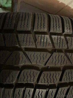 zimne pneu 215/60r16 dunlop - 8