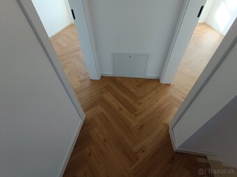 Podlaha, dvere, schody - 8