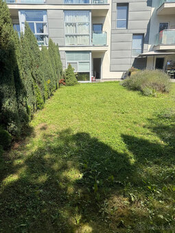 2izbový byt EURO HOME BÔRIK s vlastnou záhradou a parkovaním - 8