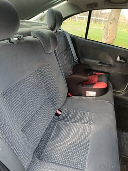 RENAULT MÉGANE CLASSIC 1,8 16V - 8