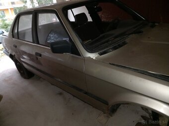 BMW 324 r.v.1988 diesel - na NÁHRADNÉ DIELY - 8