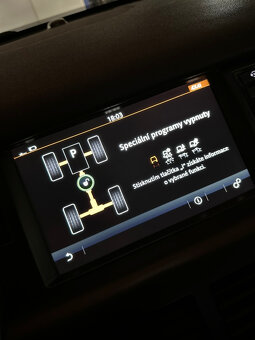 LANDROVER DISCOVERY SPORT 2.2 - 8