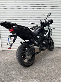 Kawasaki Versys 1100 S - 8
