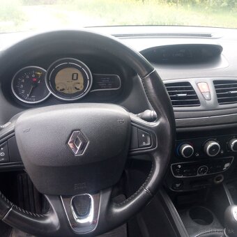 Renault Megane coupé - 8