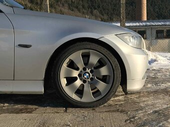 BMW 325d e90 - 8