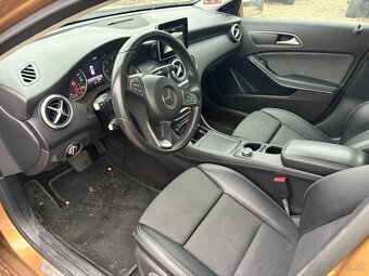 Mercedes Trieda A - 8