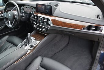 BMW rad 5 Touring 2019 3.00 D 540x drive - 8