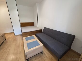 Novozrekonštrovaná Garzonka-Centrum-Ces.Pri Nemocnic - 8