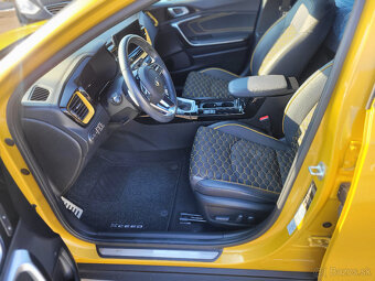 Kia XCee´d, 1,6CRDI 100KW EXCLUSIV 46000KM - 8