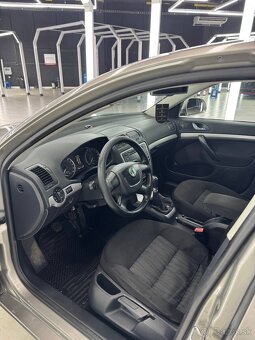 Škoda octavia 2.0 TDi 103Kw 2010 - 8