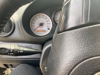 Predám Toyota Rav4 4x4 - 8