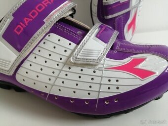 DIADORA - 8