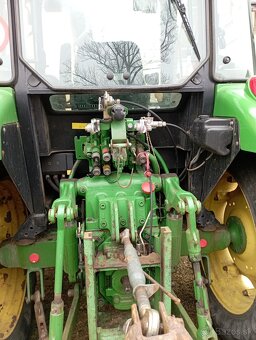 Traktor John Deere 5720 - 8
