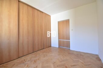 Priestranný 4 izbový byt na dobrej adrese - 8