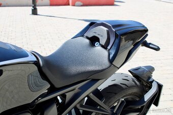 Honda CB1000R Black Edition - 8
