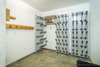 Lukratívny chalet v TOP lokalite v Jasnej v Nízkych Tatrách - 8