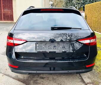 Škoda Superb 2,0 TDI DSG KOMBI,2/2022,NAVI,LED - 8