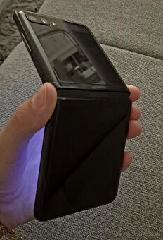 Samaung Z flip - 8