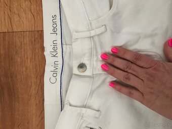 NOVÉ CALVIN KLEIN originál white pánske jeansove capri L/XL - 8
