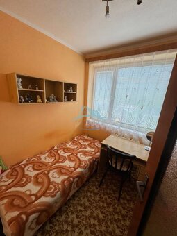 Trojpodlažný rodinný dom v kúpeľnom meste Dudinciach - 8