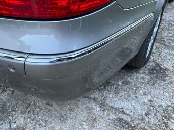Predám Mercedes Benz E320 4MATIC - 8
