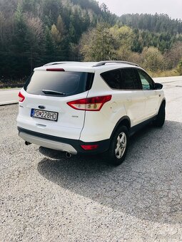 Ford Kuga 1.5 ecoboost titanium 110kw r.v . 2015 - 8