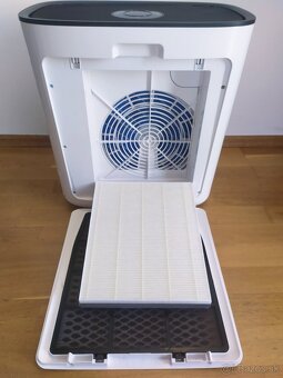 NOVÝ VEĽKÝ ČISTIČ A ZVLHČOVAČ VZDUCHU PHILIPS HU - 8