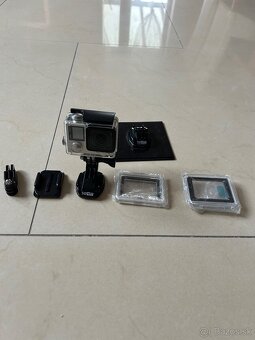 GoPro Hero 4 - 8