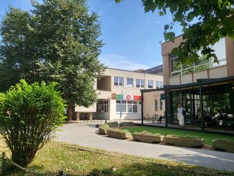 Polyfunkcný objekt v centre mesta - Kuzmányho sídlisko - 8