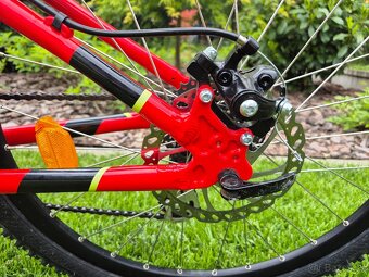 Predám detský horský bicykel 24" Rockrider ST900 - 8