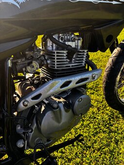 Suzuki DR 125 SM - 8