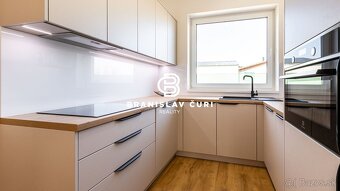 NOVINKA - ZARIADENÝ 5-IZB. RODINNÝ DOM V REZIDENCII KRÁSNA - - 8