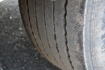 Plachtový návěs Schwarzmüller SPA 3/E - 8