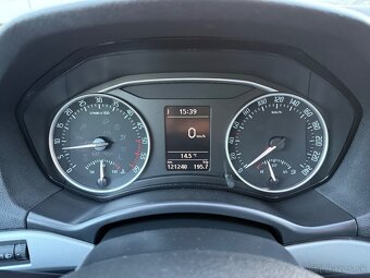 Škoda Octavia 1.6TDI Elegance - 8