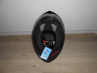 Predam krasnu novu karbonovu moto prilbu znacky SHARK SPARTA - 8