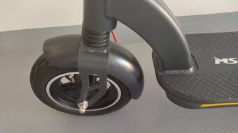 Elektrická kolobežka model e20 - 8