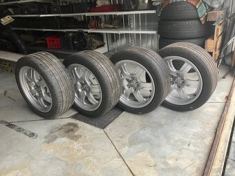 Audi Elektrony 5x112 - R 17 - 8