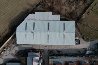 Ponúkame na prenájom výrobnú halu o rozlohe 941 m2, nachádza - 8