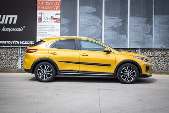 XCeed 1.4 T-GDi Gold, 1. majiteľ, slovenské, nelakované - 8