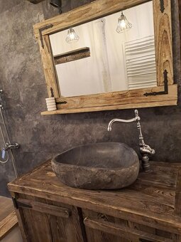 Na prenájom jedinečný 2 izbový byt v Starom meste, ul. Jarná - 8