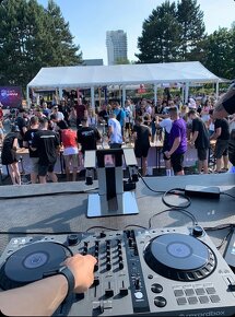 DJ na akciu - 8