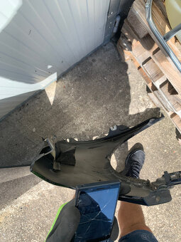 predni blatnik vw golf 6 VI combi cerny pravy - 8