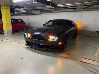 Dodge Challenger 5.7 Hemi - 8
