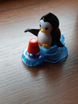 Veľké kinder postavičky. - 8