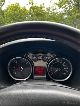 Ford focus - 8