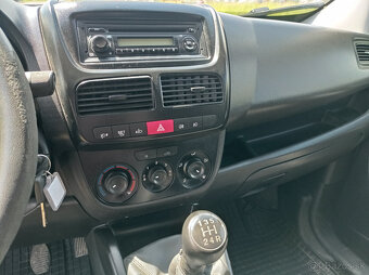 Opel Combo - 8