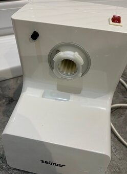 Krájač zeleniny Zelmer 686.5 kuchynský robot - 8