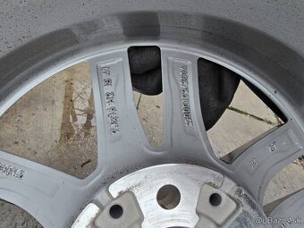 Predám BMW 2 (U06) - originál 16" alu disky - 8