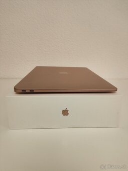 MacBook Air 2020 | i7 • 8GB • 256GB SSD - 8
