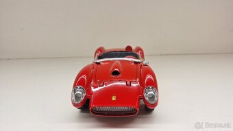 1:18 FERRARI 250 TESTA ROSSA - 8